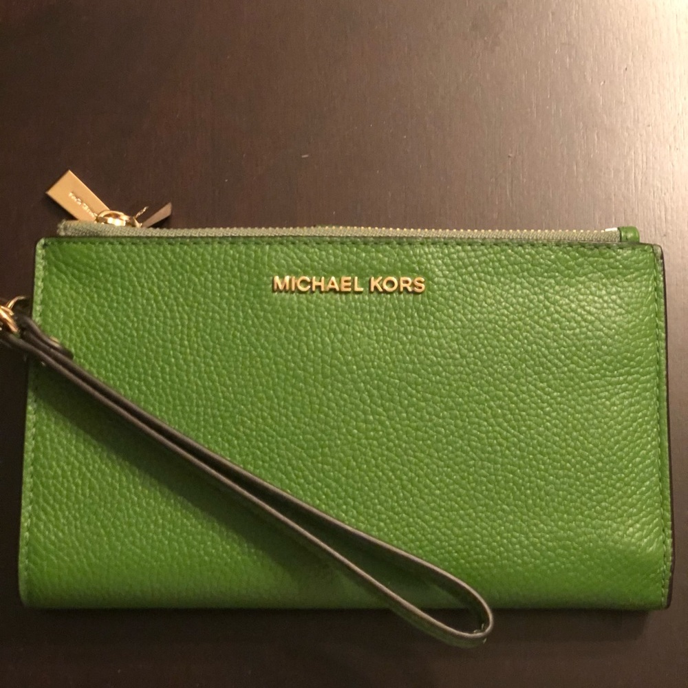 Michael Kors double zip wristlet